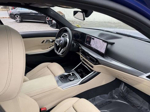 Used 2025 BMW 330i xDrive Sedan AWD/4WD image 11