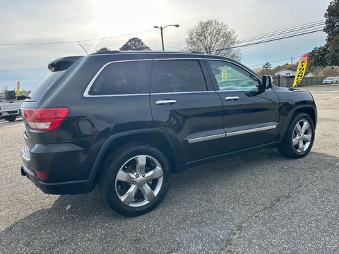 Used 2013 Jeep Grand Cherokee Overland image 18
