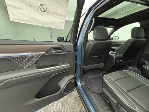 New 2026 GMC Acadia Denali w/ Super Cruise Package image 47