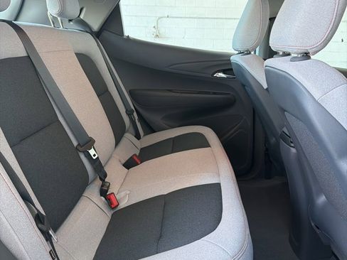 Used 2020 Chevrolet Bolt LT image 38