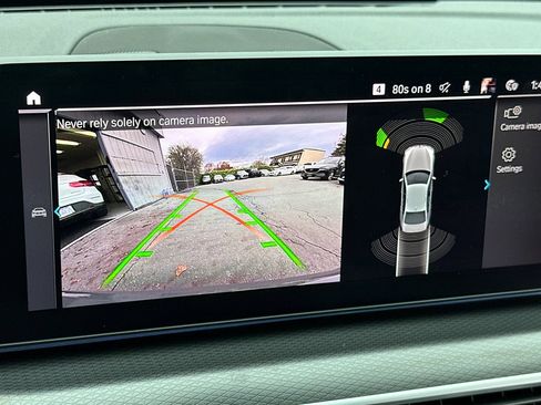 Used 2022 BMW 530e w/ Premium Package image 25