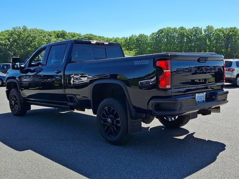 Used 2025 Chevrolet Silverado 2500 LTZ AWD/4WD image 4