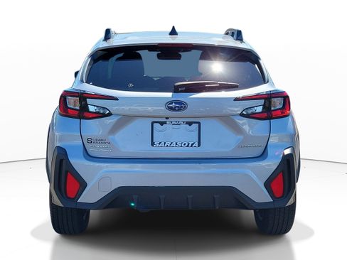 Used 2024 Subaru Crosstrek 2.0i Premium image 5