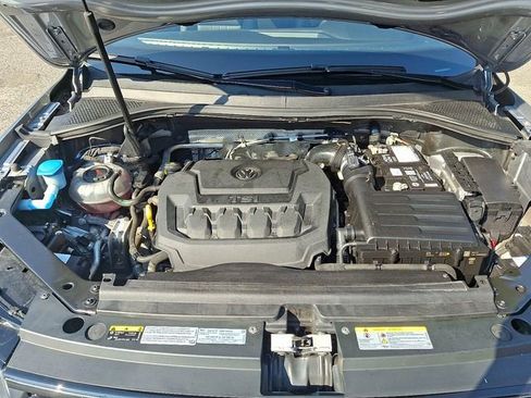 Used 2022 Volkswagen Tiguan SE R-Line image 29