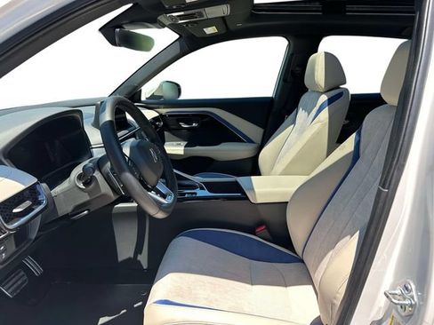 Certified 2025 Acura ADX A-Spec AWD/4WD image 17