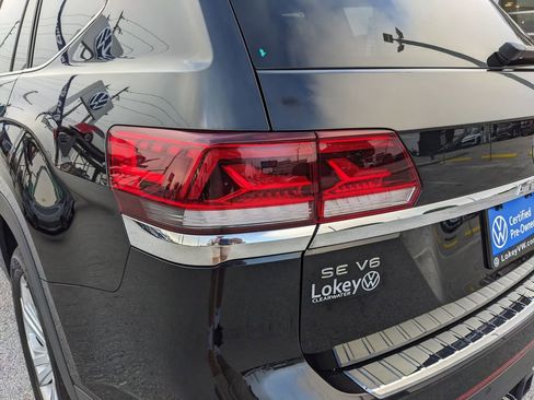 Certified 2023 Volkswagen Atlas SE w/ Panoramic Sunroof Package image 11