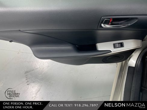 Used 2016 Lexus IS 200t image 33