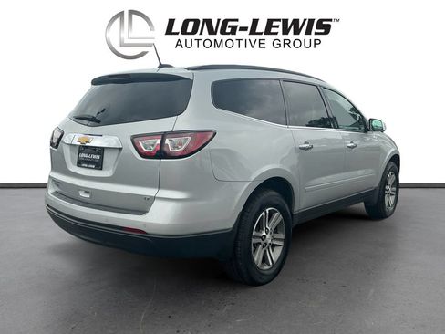 Used 2017 Chevrolet Traverse LT FWD image 7