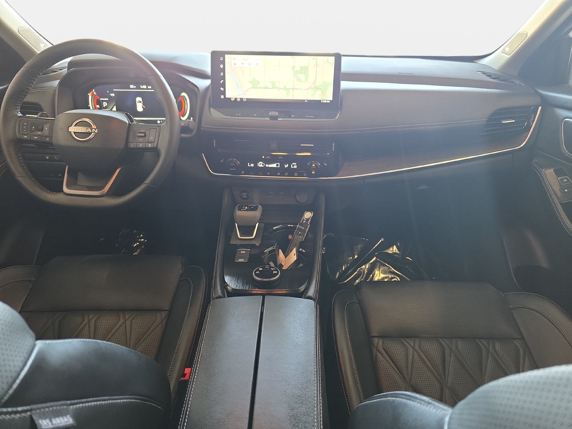 Used 2026 Nissan Rogue Platinum w/ Platinum Premium Package AWD/4WD image 9