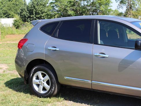 Used 2012 Nissan Rogue S w/ Special Edition Pkg FWD image 5