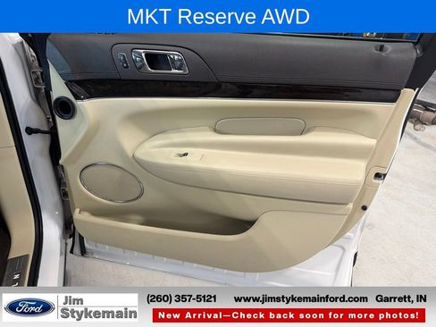 Used 2018 Lincoln MKT AWD w/ Technology Package image 44