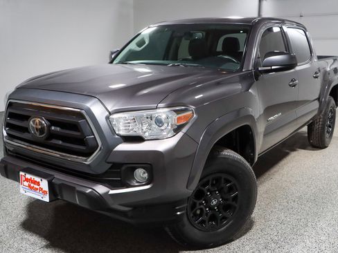 Used 2021 Toyota Tacoma SR5 image 31