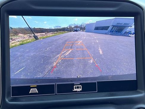 Used 2022 Chevrolet Silverado 1500 LT Trail Boss w/ Convenience Package II AWD/4WD image 32