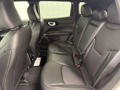 New 2026 Jeep Compass Latitude AWD/4WD image 11