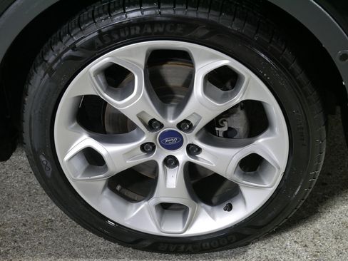 Used 2014 Ford Escape Titanium w/ Equipment Group 401A AWD/4WD image 15