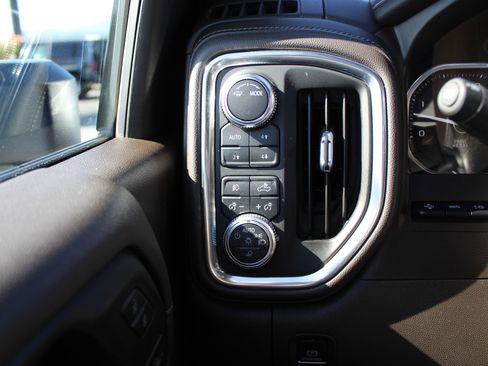 Used 2020 GMC Sierra 3500 Denali w/ Denali Ultimate Package AWD/4WD image 30