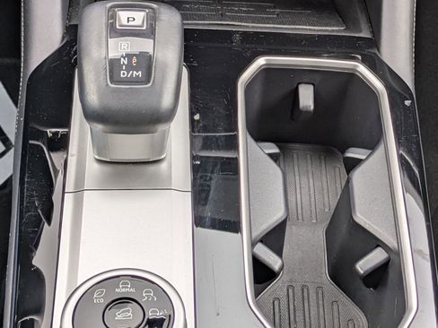 Used 2025 Mitsubishi Outlander SE image 19