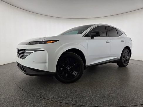 Used 2025 Nissan Murano SV image 1