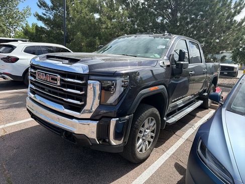 Used 2024 GMC Sierra 3500 SLT w/ SLT Premium Package AWD/4WD image 4