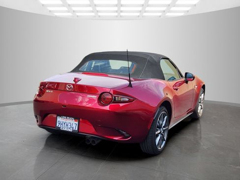 Used 2023 MAZDA MX-5 Miata Grand Touring RWD image 5