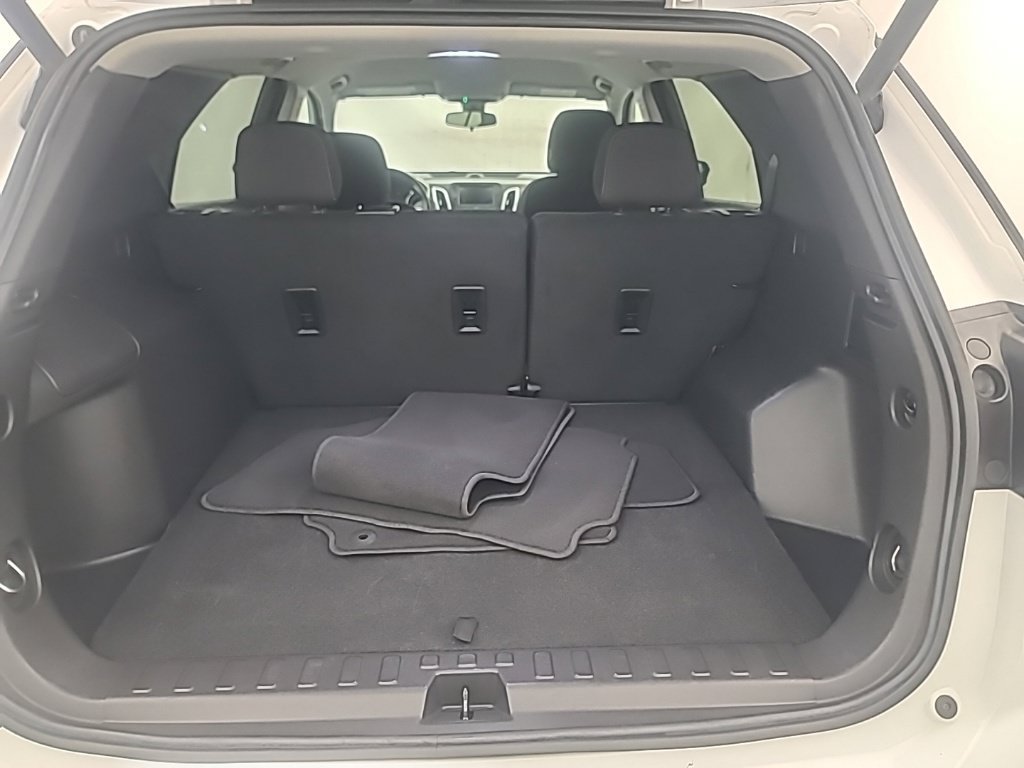 Used 2024 Chevrolet Equinox LT AWD/4WD image 18