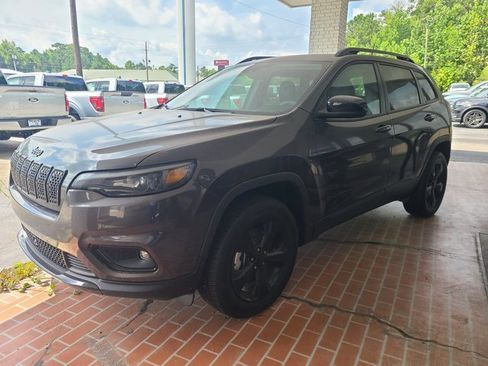 New 2023 Jeep Cherokee Altitude Lux image 1