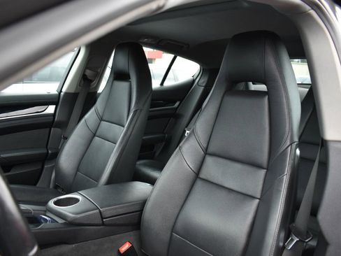 Used 2013 Porsche Panamera 4S image 24