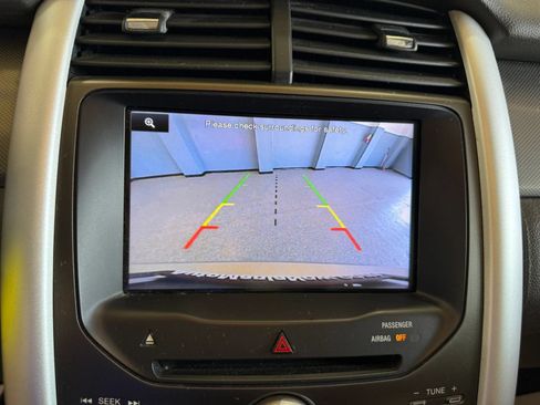 Used 2013 Ford Edge SEL FWD image 17