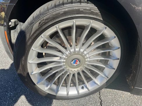 Used 2015 BMW 750i RWD image 11