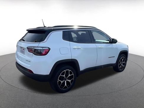 Used 2025 Jeep Compass Limited image 14