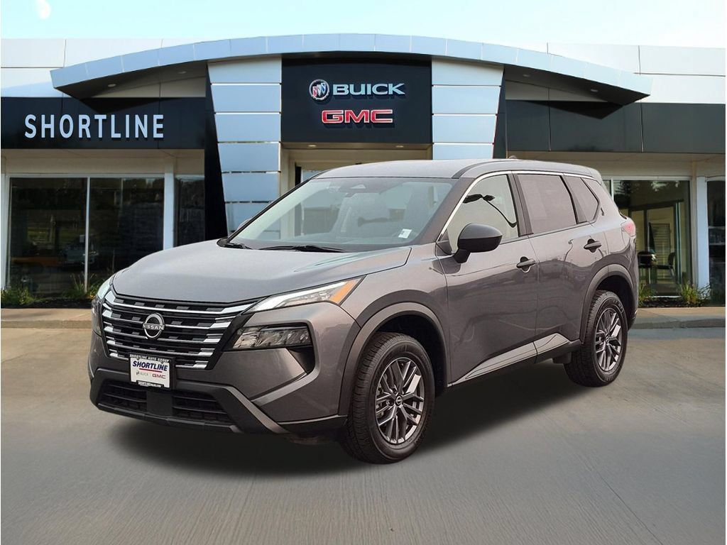 Used 2024 Nissan Rogue S AWD/4WD image 7