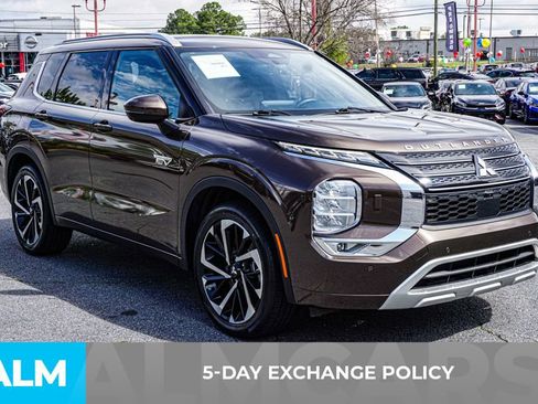 Used 2023 Mitsubishi Outlander SEL image 3