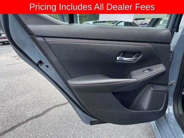 Used 2024 Nissan Sentra SR FWD image 12