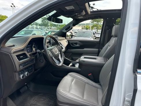 Used 2021 GMC Yukon SLT w/ SLT Luxury Plus Package AWD/4WD image 5