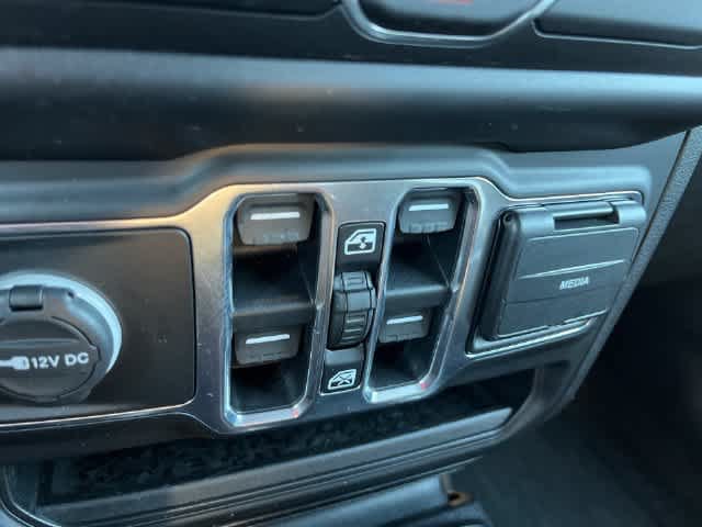 Used 2020 Jeep Gladiator Sport w/ Quick Order Package 23S AWD/4WD image 34