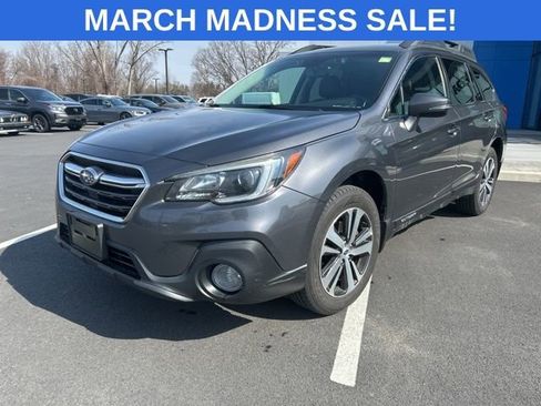 Used 2019 Subaru Outback 2.5i Limited image 2