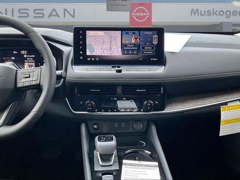 New 2026 Nissan Rogue Platinum AWD/4WD image 11