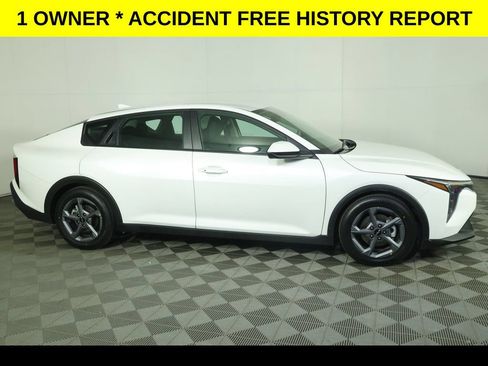 Used 2025 Kia K4 FWD image 2
