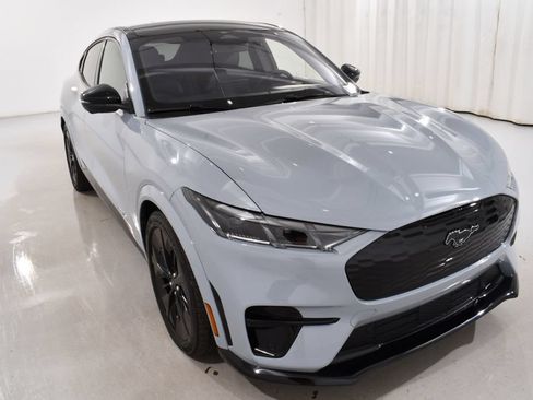Used 2025 Ford Mustang Mach-E GT AWD/4WD image 4