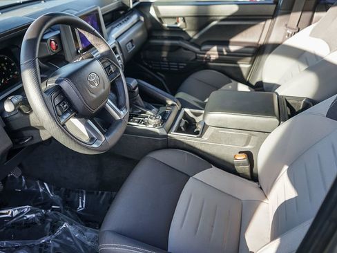 Used 2025 Toyota Tacoma TRD Off-Road image 20