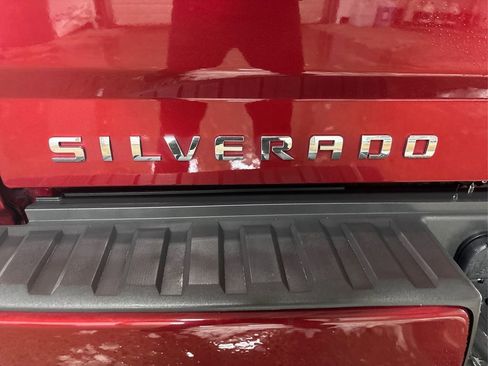 Used 2019 Chevrolet Silverado 1500 LT w/ All Star Edition image 15