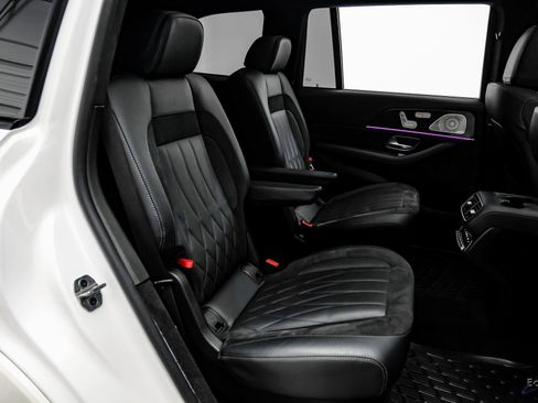 Used 2022 Mercedes-Benz GLS 63 AMG 4MATIC w/ Warmth & Comfort Package image 75