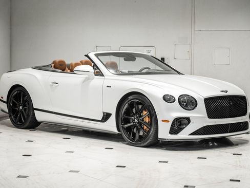 New 2024 Bentley Continental GT V8 AWD/4WD image 7