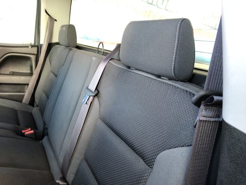 Used 2017 Chevrolet Silverado 1500 LT w/ Midnight Edition image 10