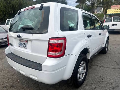 Used 2008 Ford Escape XLS FWD image 3
