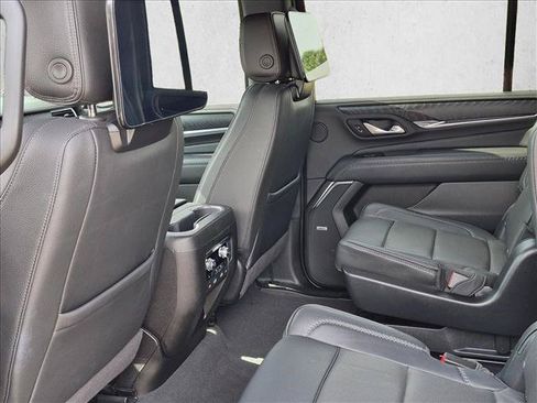 Used 2023 GMC Yukon XL Denali AWD/4WD image 20