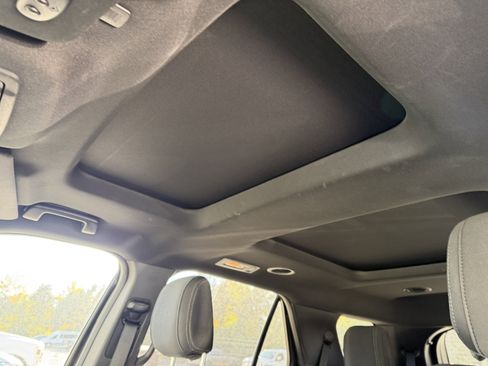 Used 2018 Ford Explorer XLT w/ Equipment Group 201A image 15