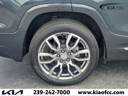 Used 2022 GMC Terrain Denali w/ LPO, Floor Liner Package AWD/4WD image 9
