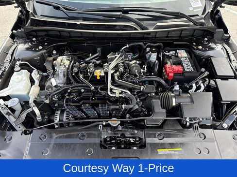 Used 2023 Nissan Altima 2.5 SV FWD image 8
