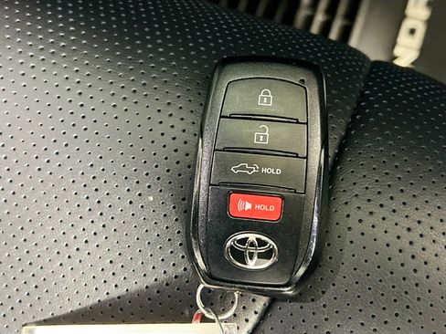 Used 2023 Toyota Tundra Platinum w/ Advanced Package image 36